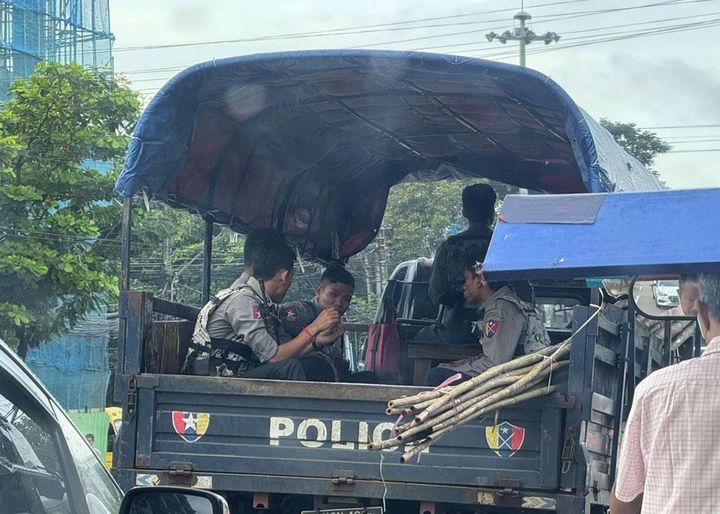 ကျောင်းတက်ကြပါဟ ဘာဖစ်လို့လဲ ခုမှဘာကြောက်နေလဲ